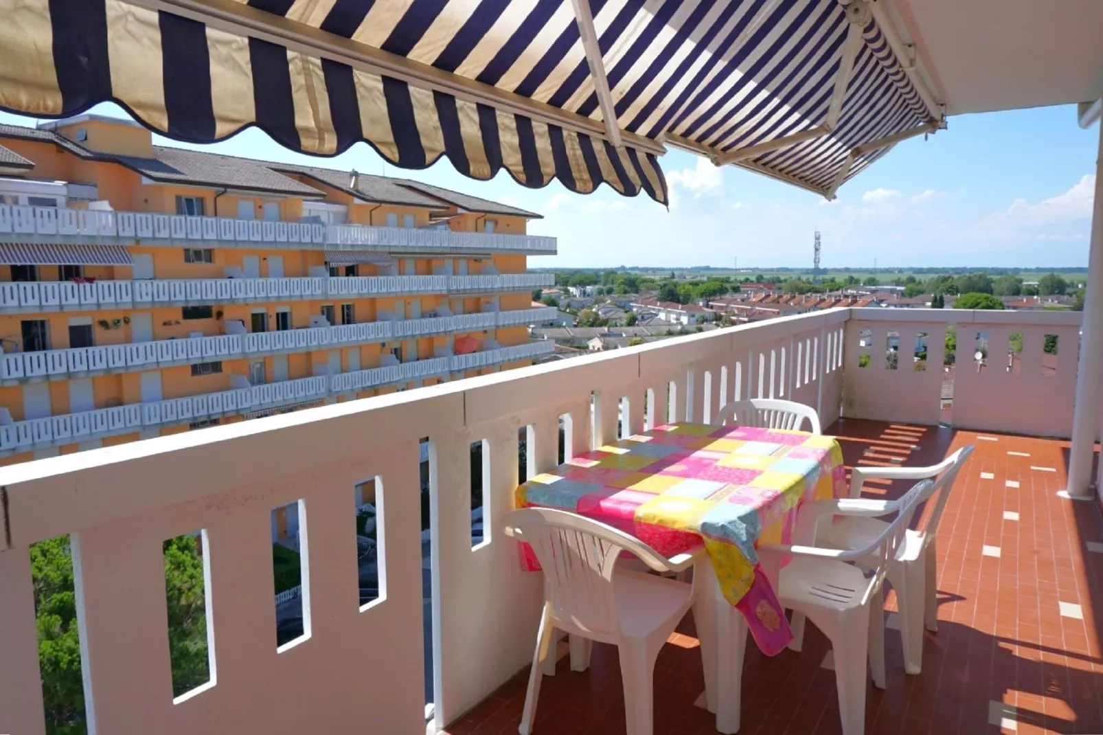 Portesin 32B-Terrasbalkon