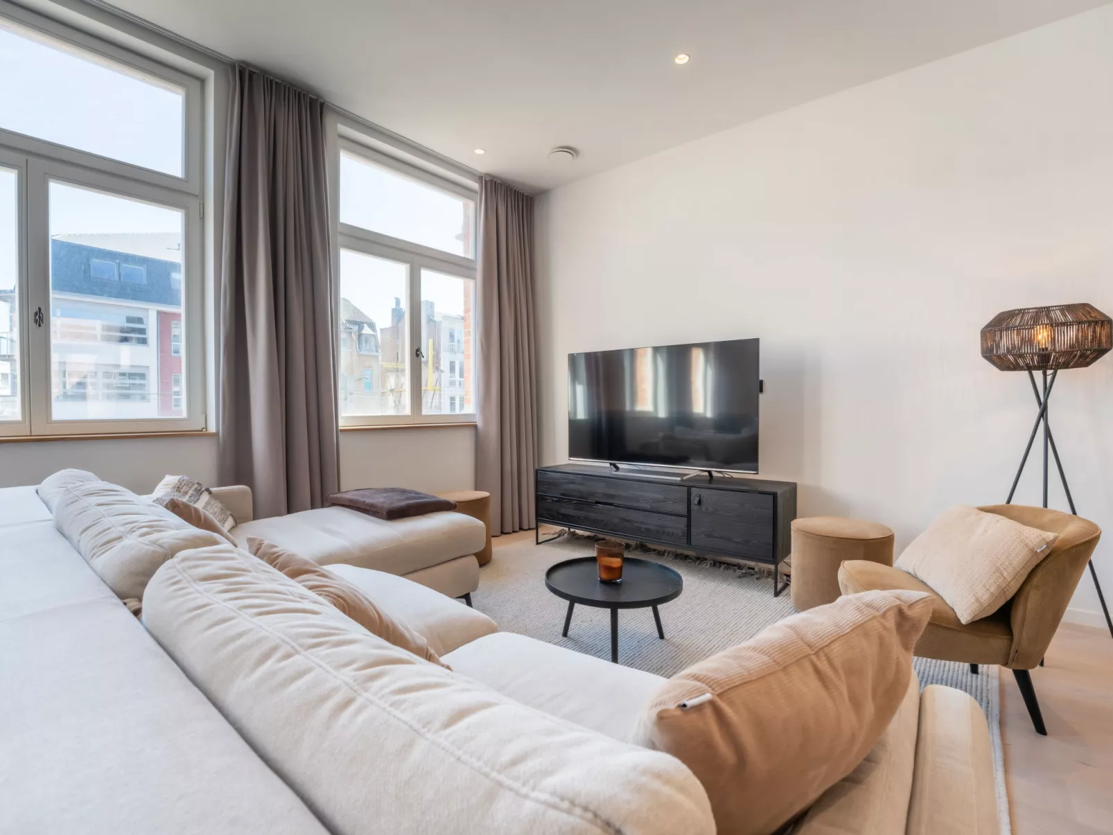 Historical and spacious "La Tourelle II"-Binnen