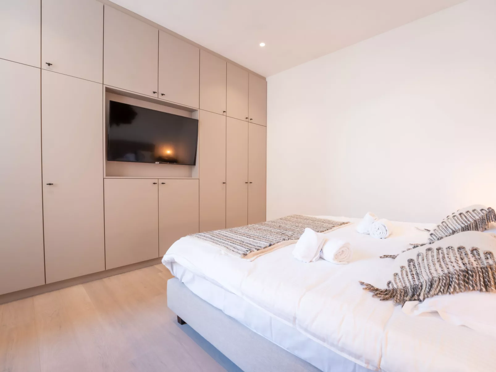 Historical and spacious "La Tourelle II"-Binnen