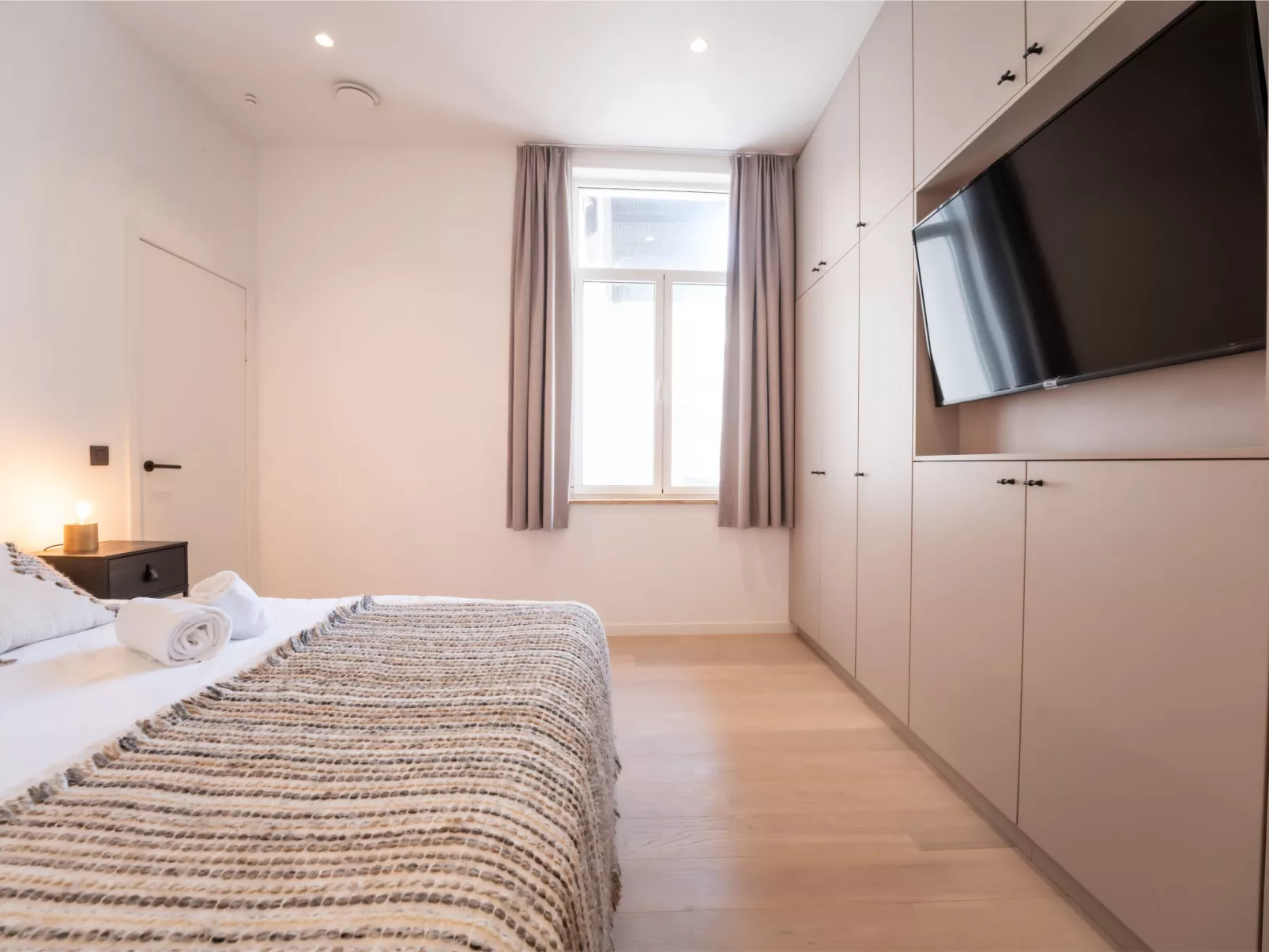 Historical and spacious "La Tourelle II"-Binnen