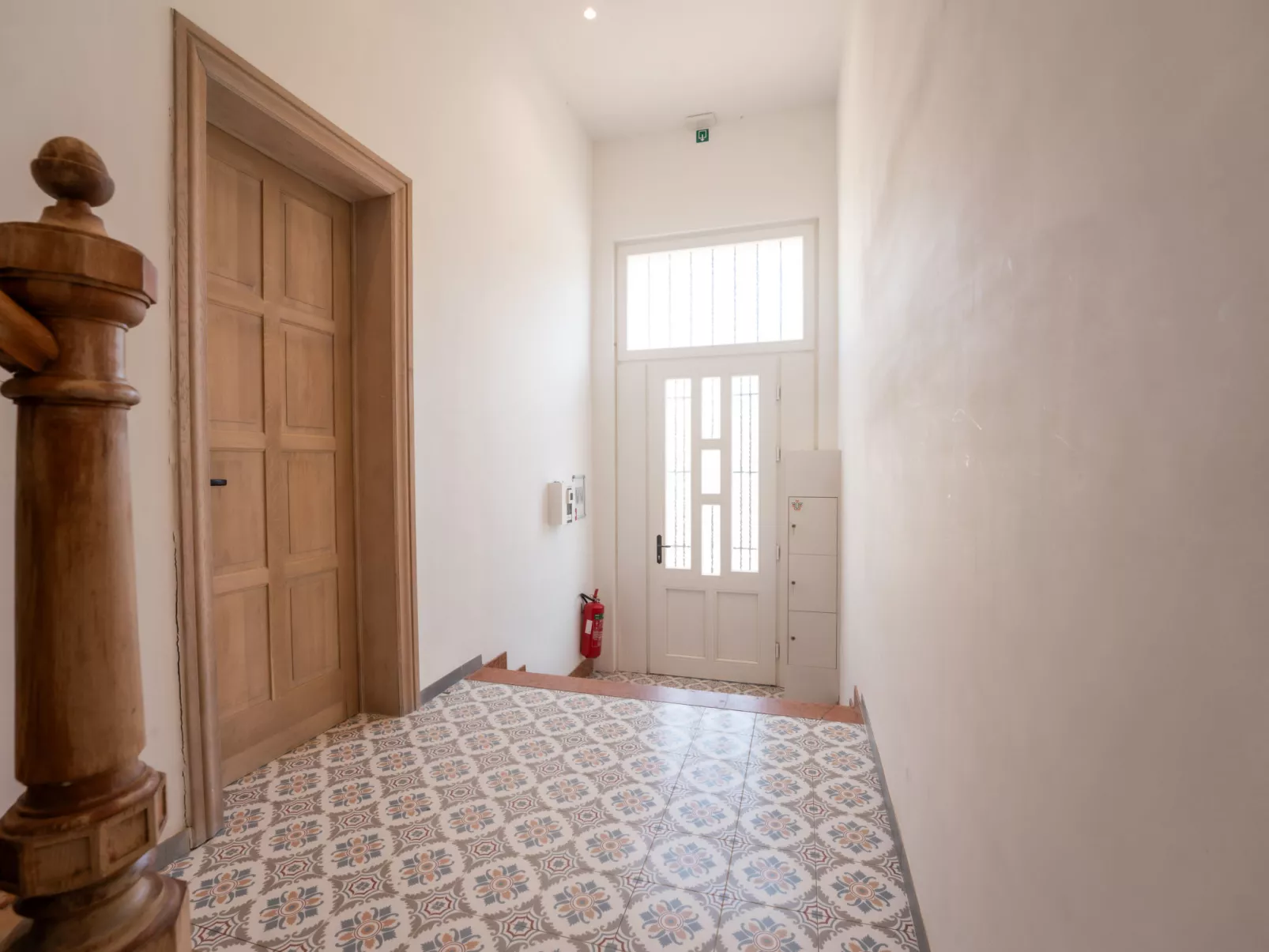 Historical and spacious "La Tourelle II"-Binnen