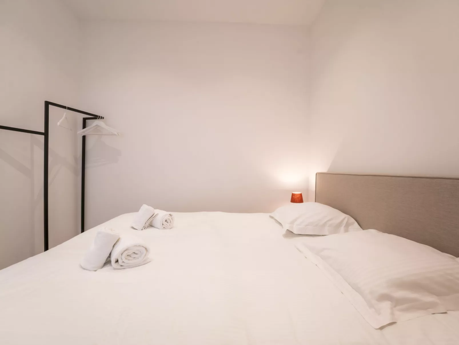 Historical and spacious "La Tourelle I"-Binnen