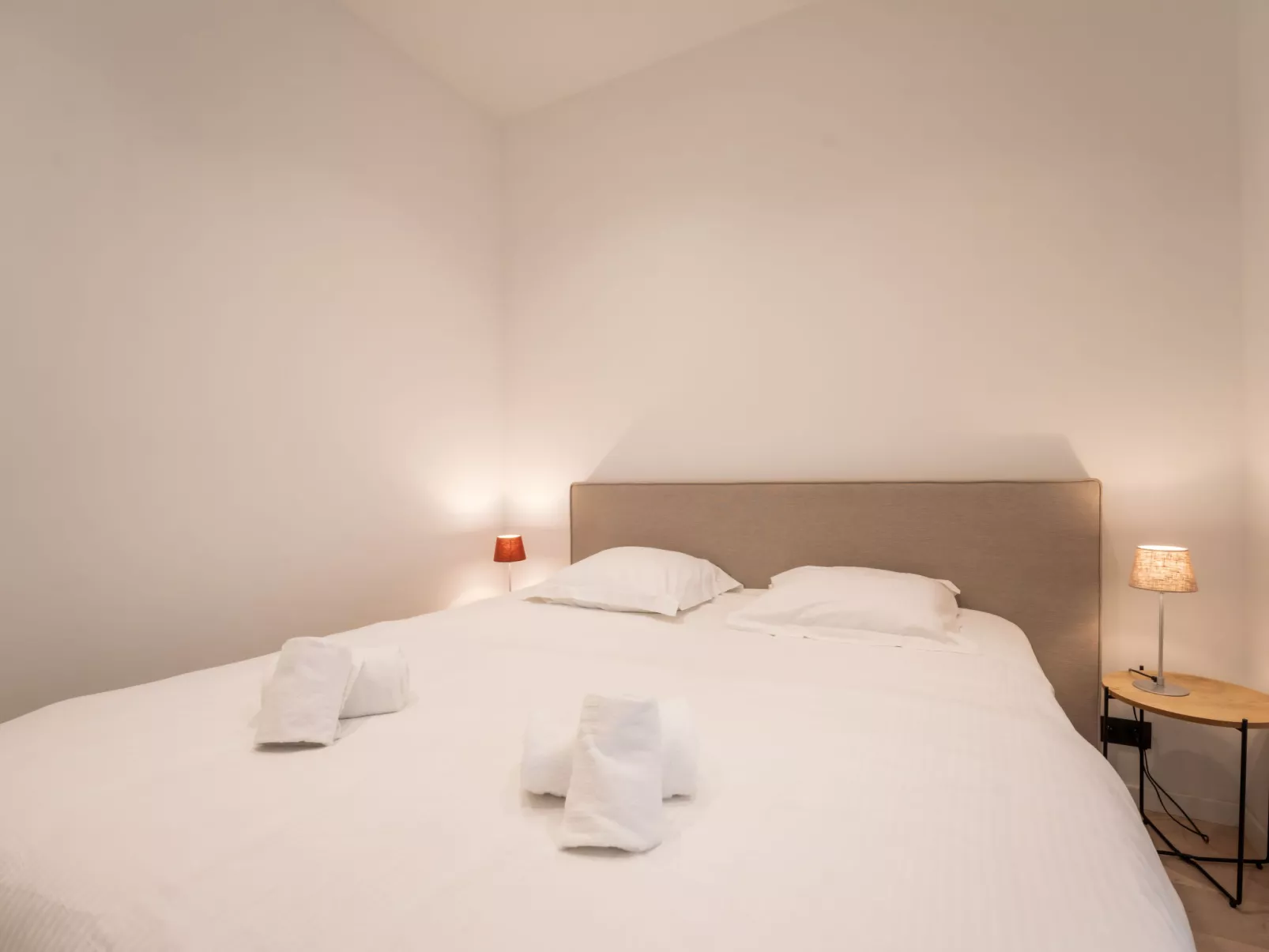 Historical and spacious "La Tourelle I"-Binnen