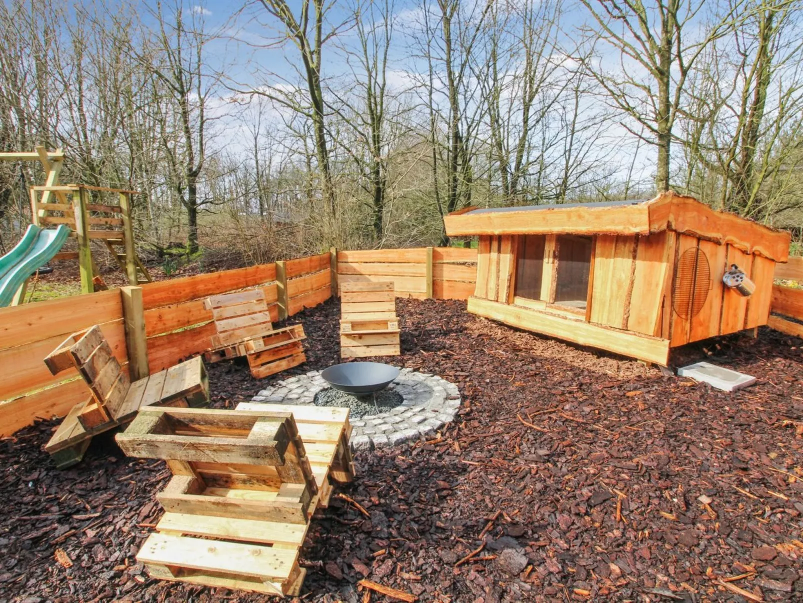"Helghi" - 30km from the sea-Buiten