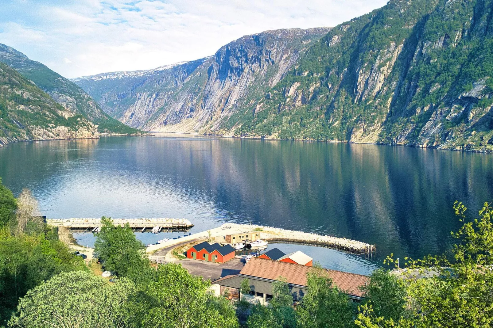 19 persoons vakantie huis in Jøsenfjorden-Waterzicht