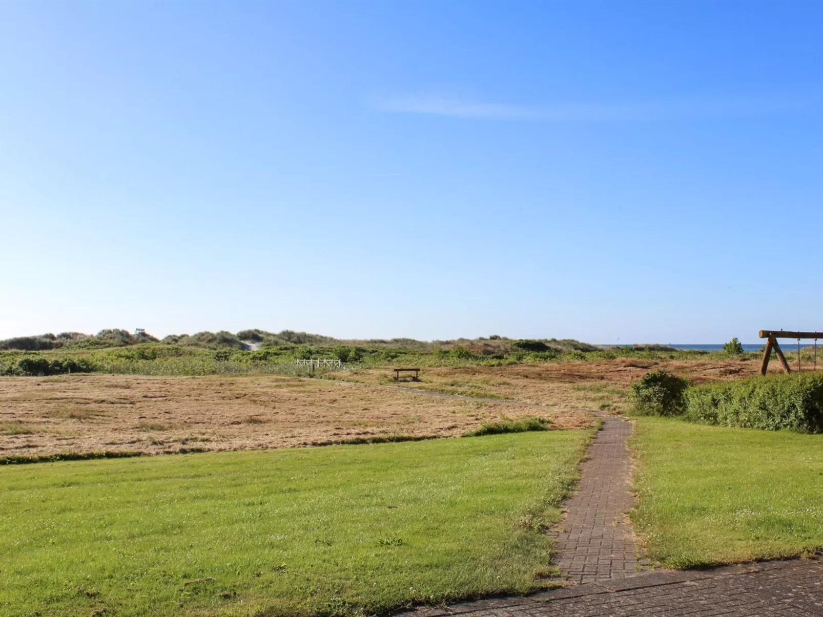 "Nadina" - all inclusive -  from the sea in NE Jutland-Buiten