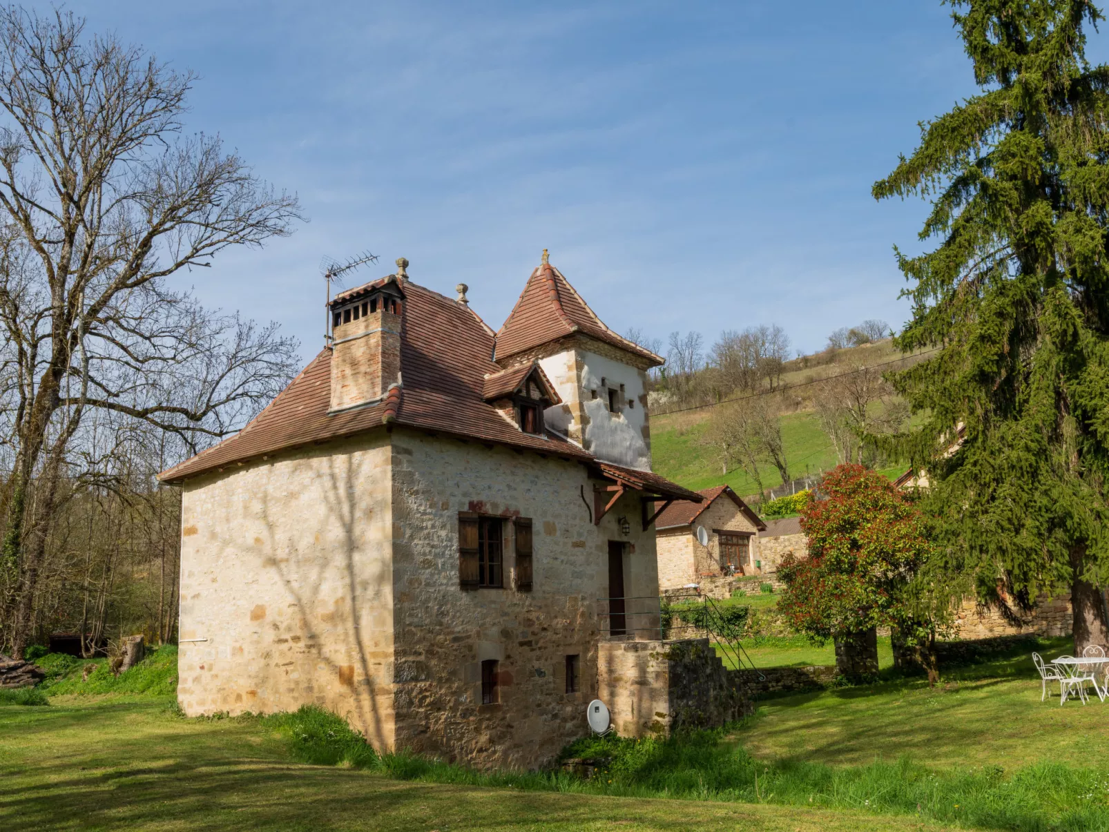 Le Moulin-Buiten