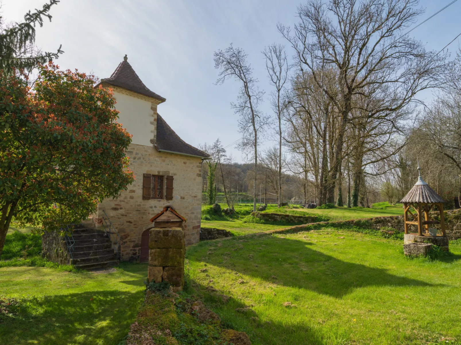 Le Moulin-Buiten