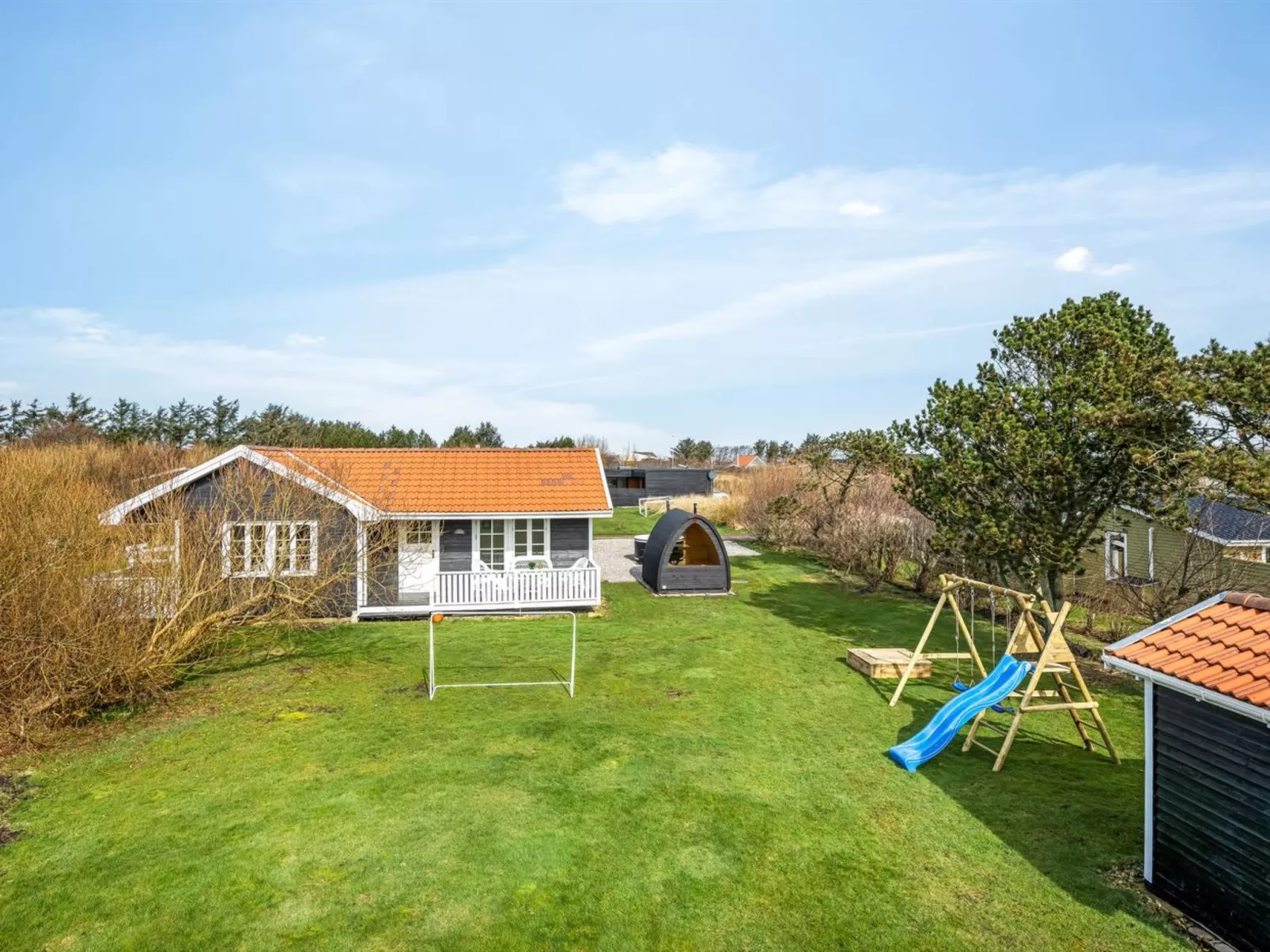 "Torhild" - 700m from the sea-Binnen