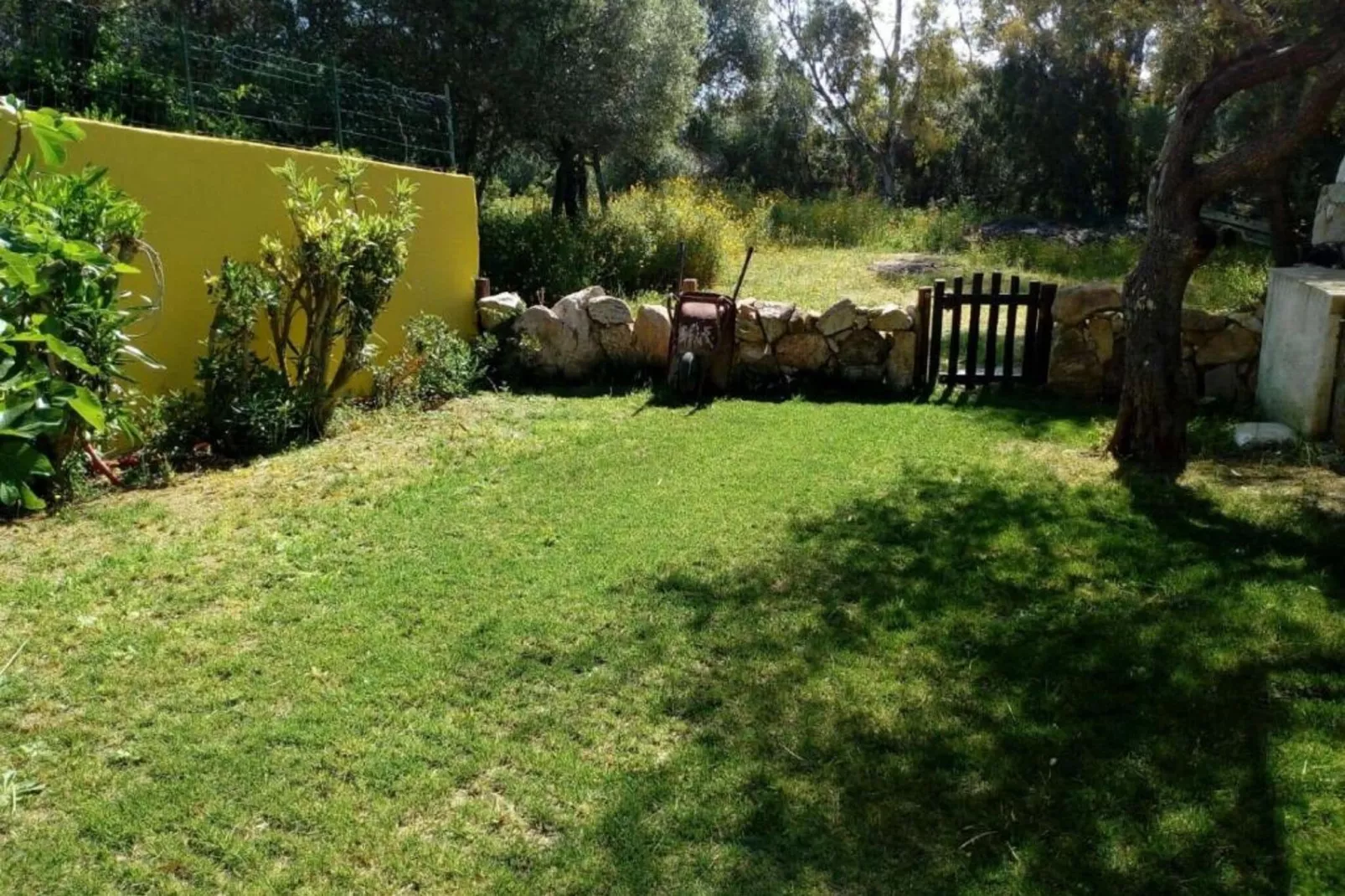 Casa Ludema Wohnung Pineta Porto Pollo-Tuinen zomer