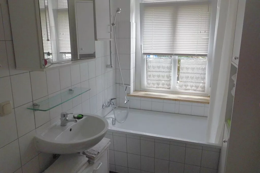 67246-Badkamer