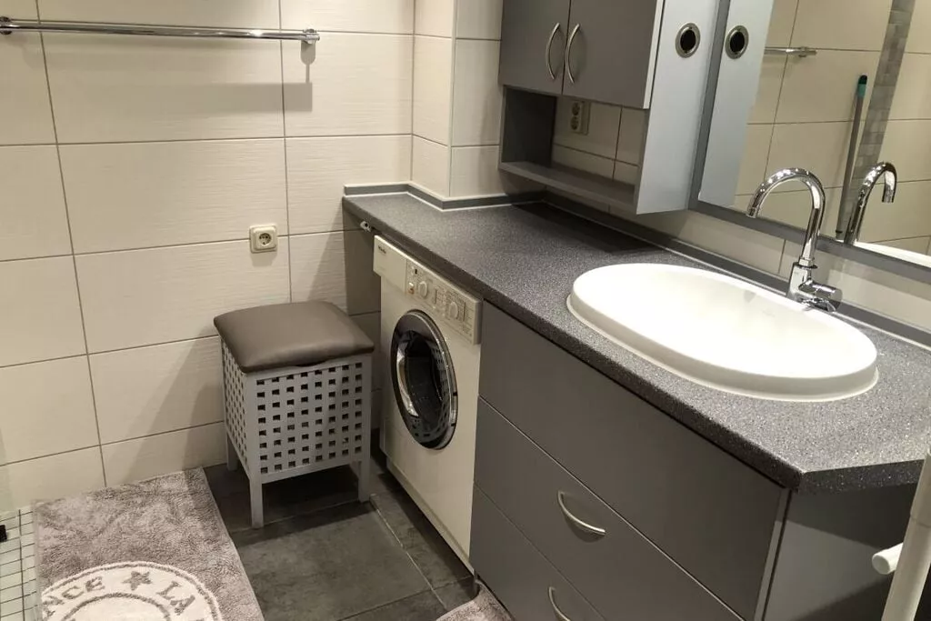 399360-Badkamer