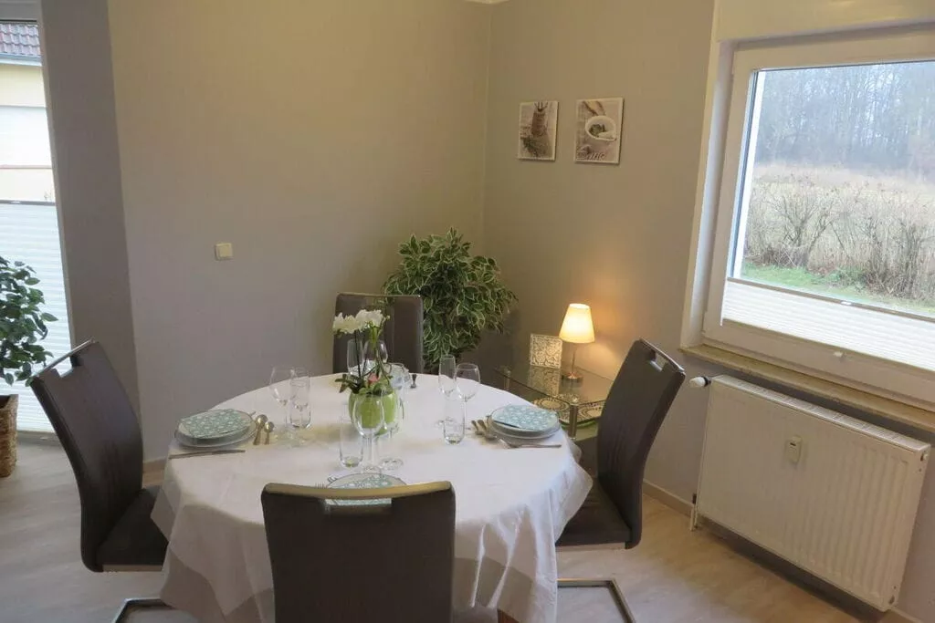 279559-Eetkamer