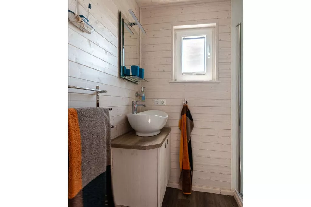 475468-Badkamer