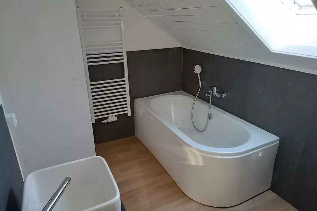 424799-Badkamer