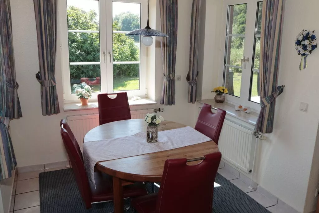 44756-Eetkamer