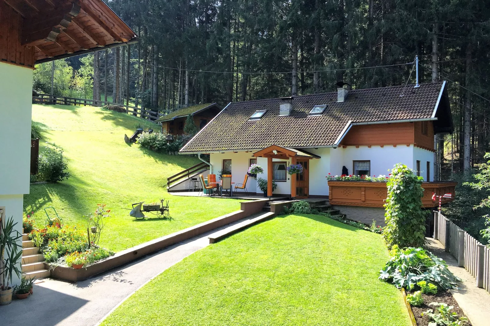 Haus Kerschbaumer-Tuinen zomer