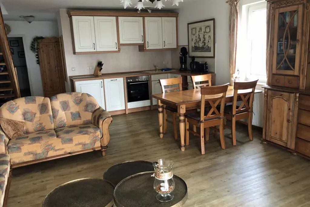226878-Eetkamer