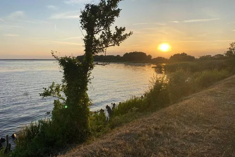 Dom wakacyjny w Stepniczce z sauną i jacuzzi-Gebieden zomer 1km