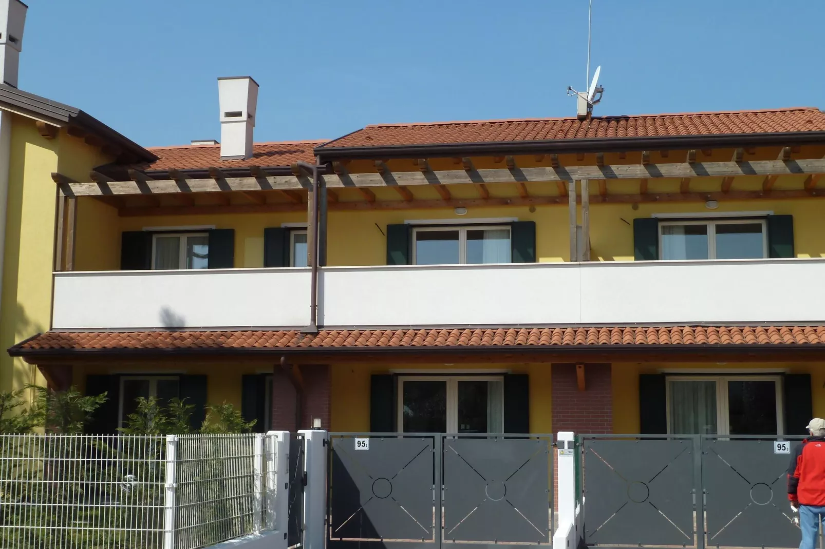 Villa Faro Vecchio Cavallino - Treporti Trilo first floor balcony no 8-Buitenkant zomer