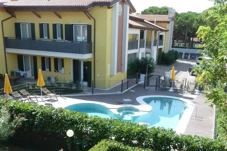 Villa Faro Vecchio Cavallino - Treporti Trilo ground floor no 4-Buitenkant zomer