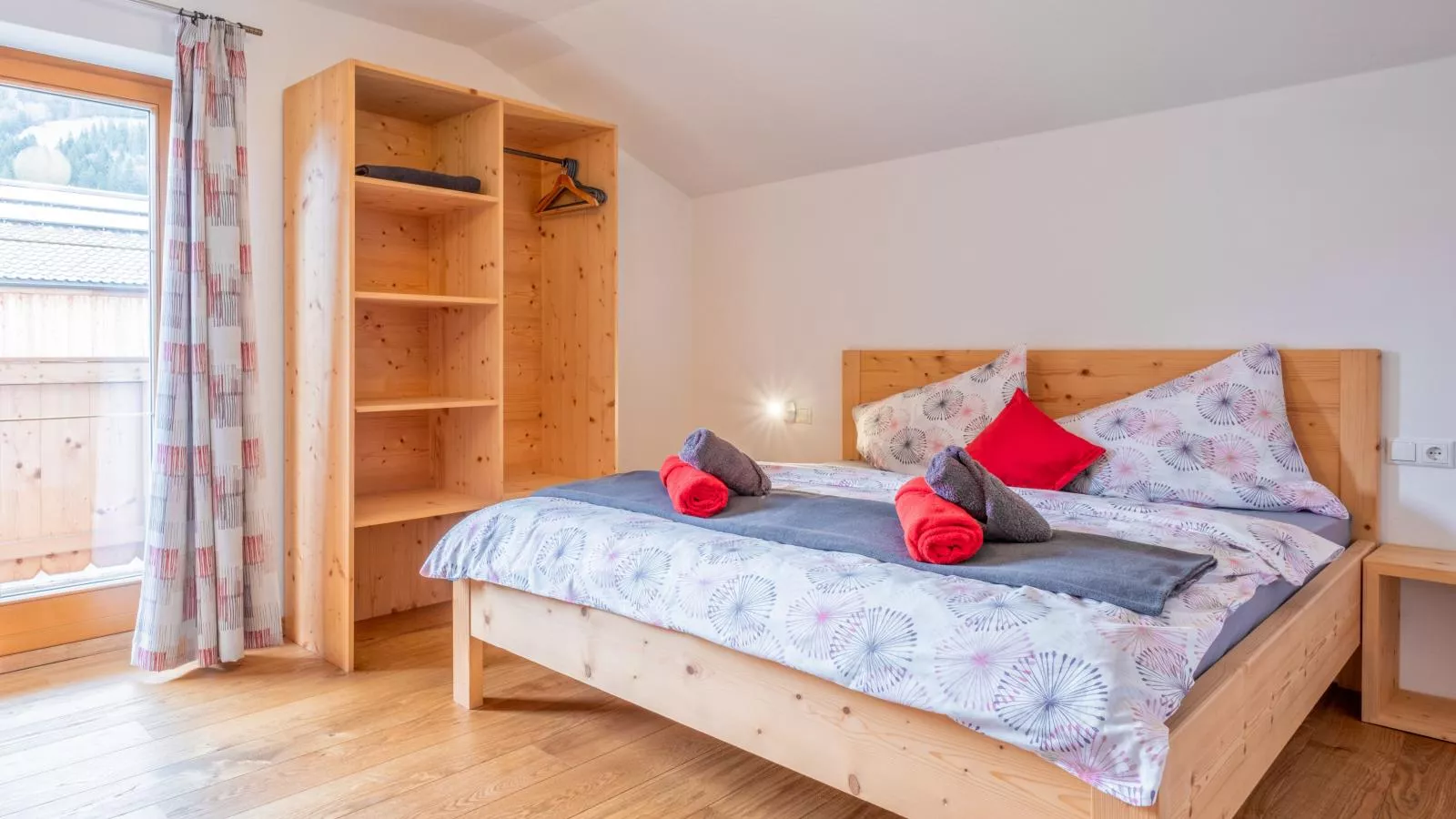 Kraftplatz am Litzlhof Large-Slaapkamer