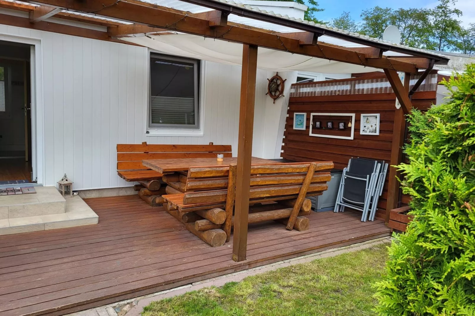 Bungalow Mönchgut auf Rügen-Terrasbalkon