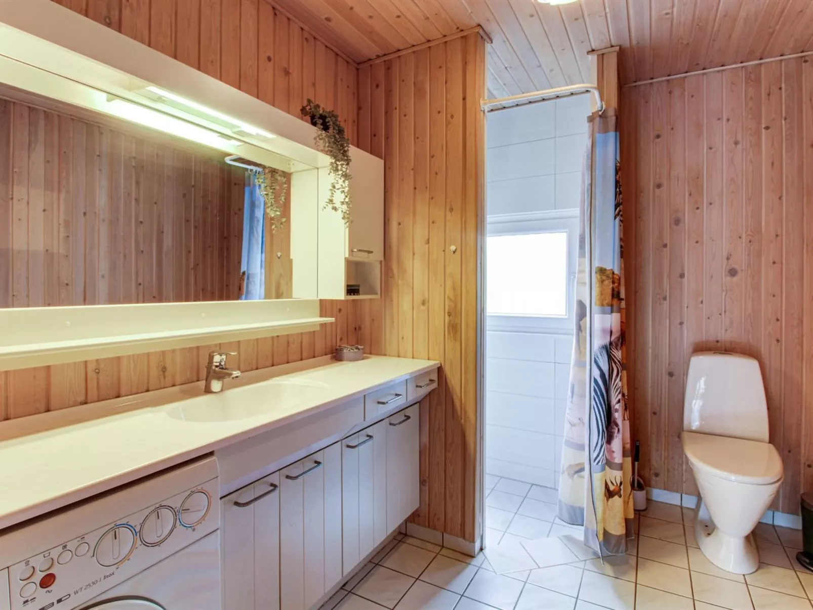 "Amela" - 30km from the sea-Binnen