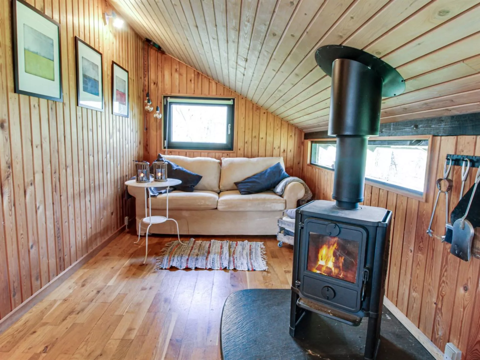 "Amela" - 30km from the sea-Binnen