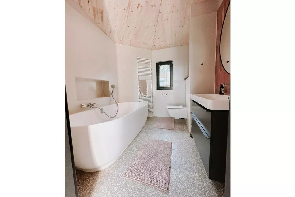 462387-Badkamer