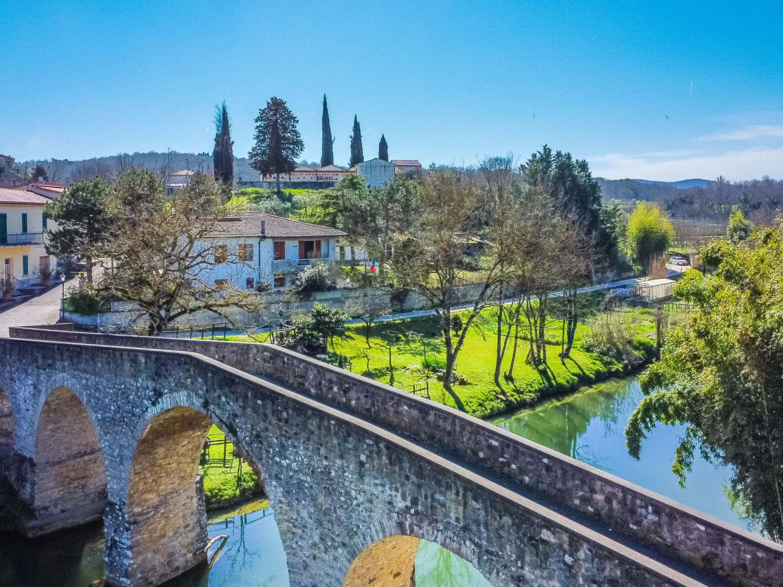 La Casa del Ponte Romano-Buiten