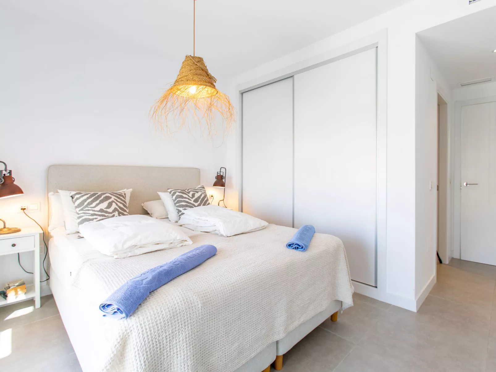 Serenebay Apartment SeaView/Roof Terrace-Binnen