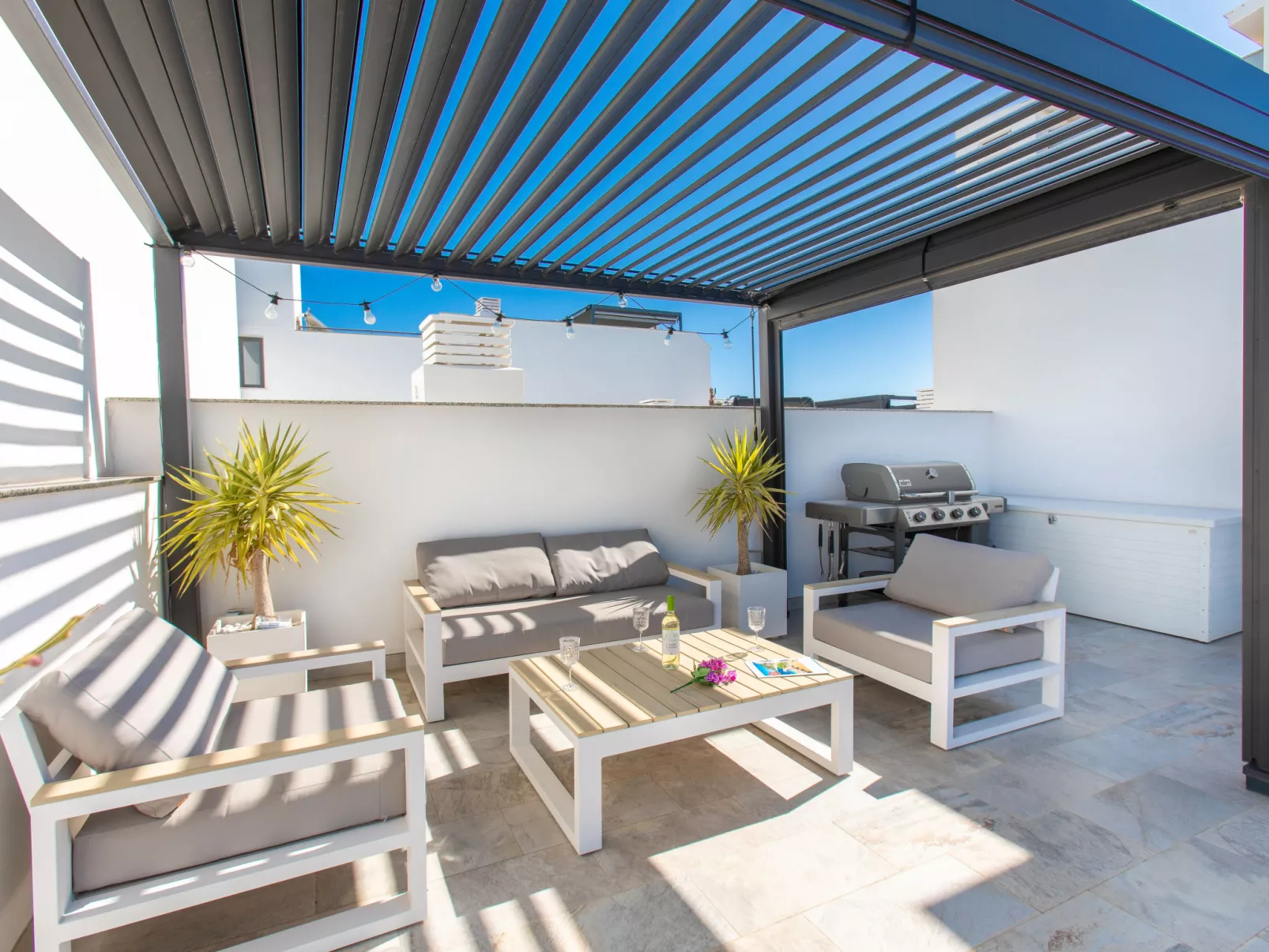 Serenebay Apartment SeaView/Roof Terrace-Binnen