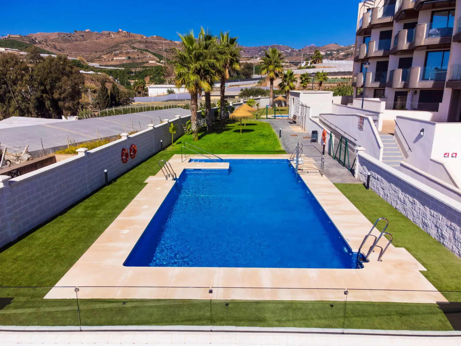 Serenebay Apartment SeaView/Roof Terrace-Buiten