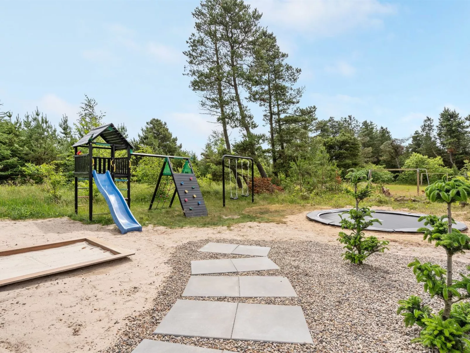 "Menja" - 1.4km from the sea-Buiten