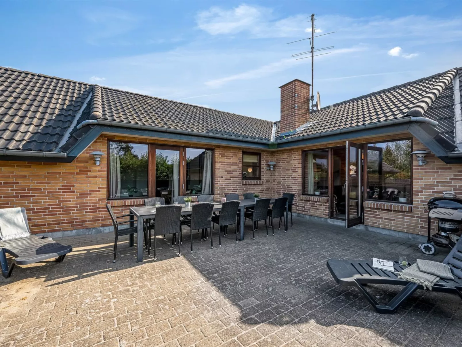 "Mico" - 500m from the sea-Binnen