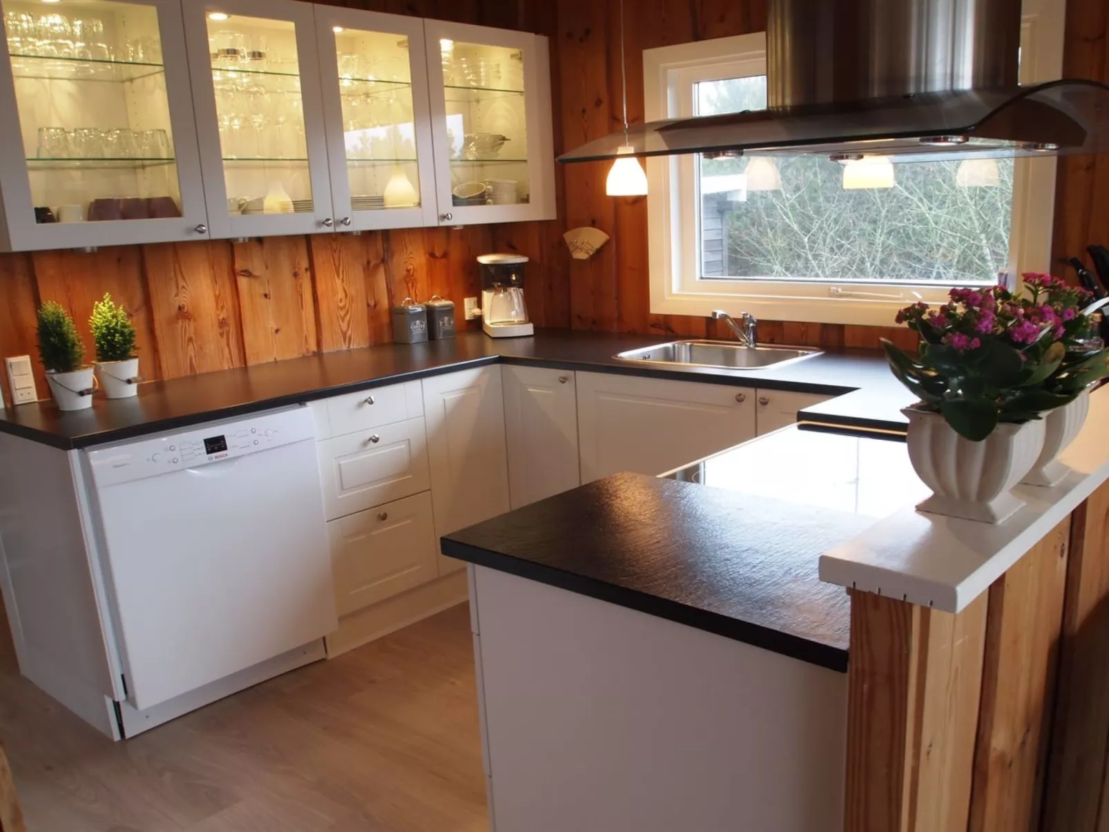 "Elske" - 1.1km from the sea-Binnen