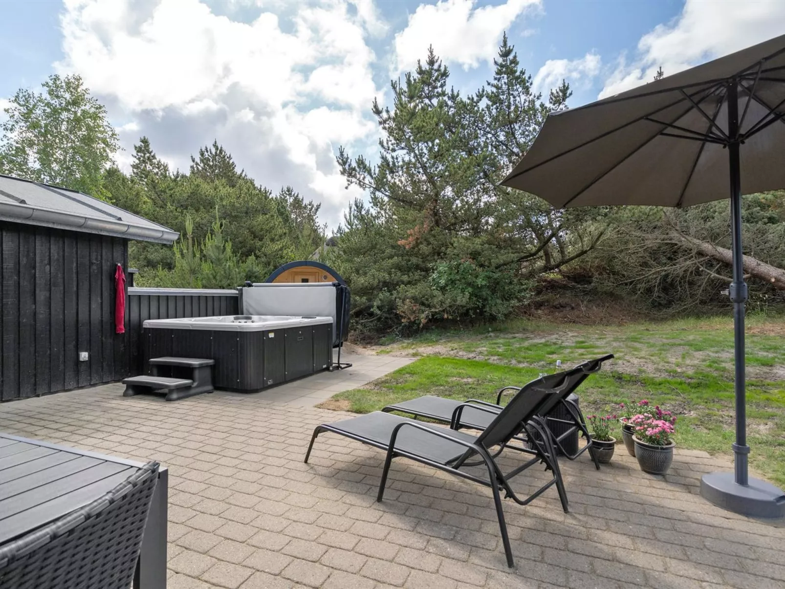 "Ingobald" - 1.5km from the sea-Buiten