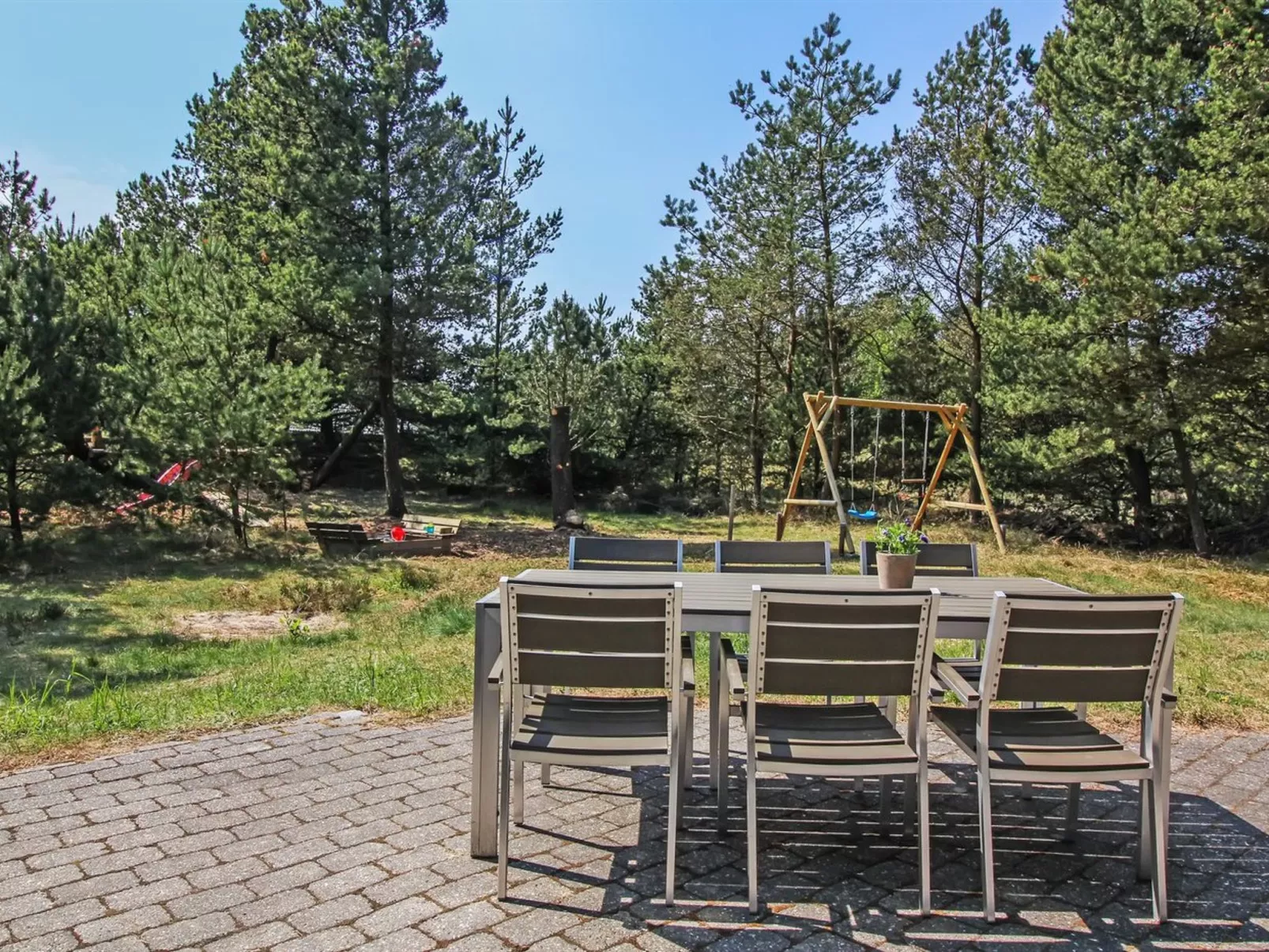 "Augustine" - 1.6km from the sea-Buiten