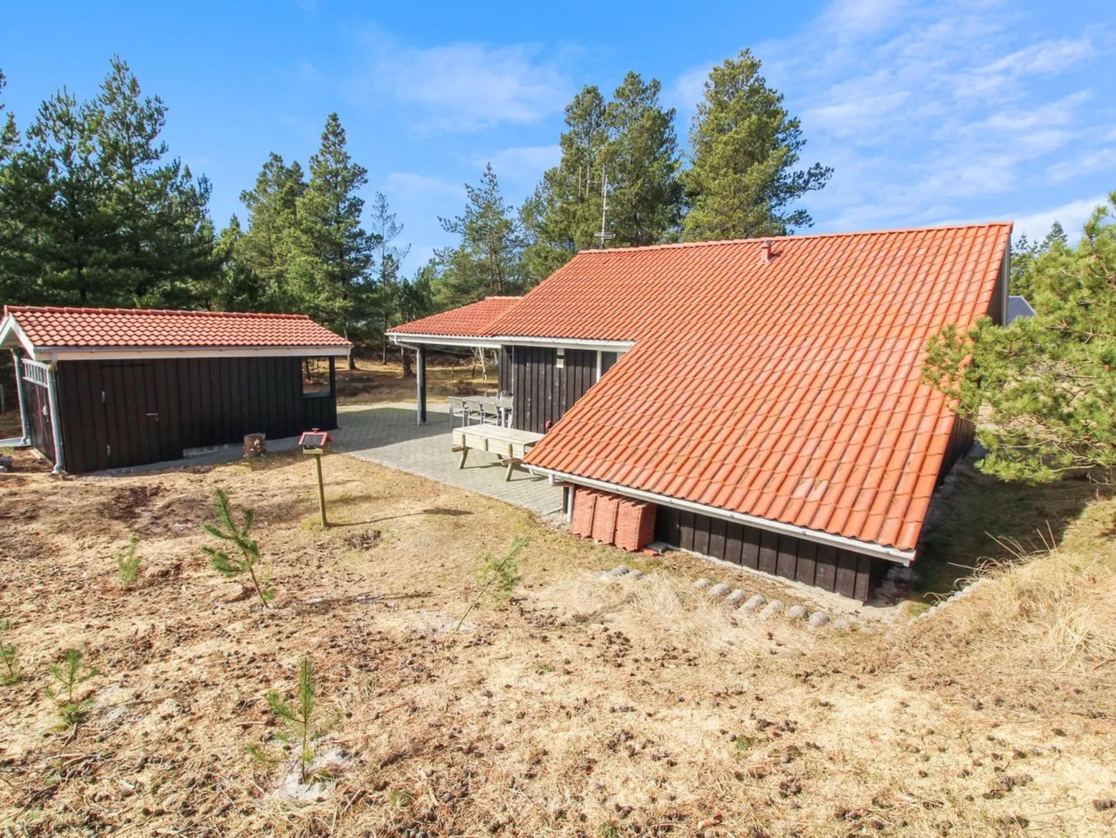 "Augustine" - 1.6km from the sea-Buiten