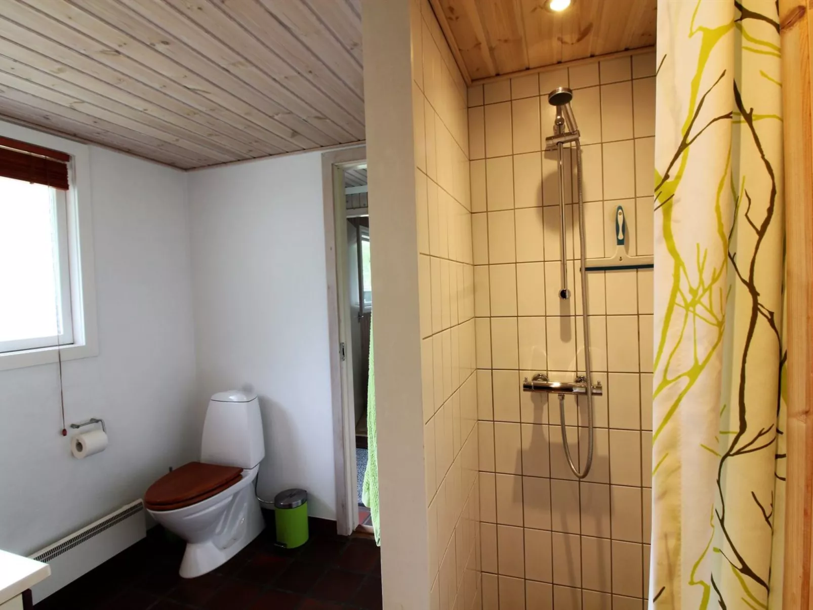 "Atla" - 2.5km from the sea-Binnen