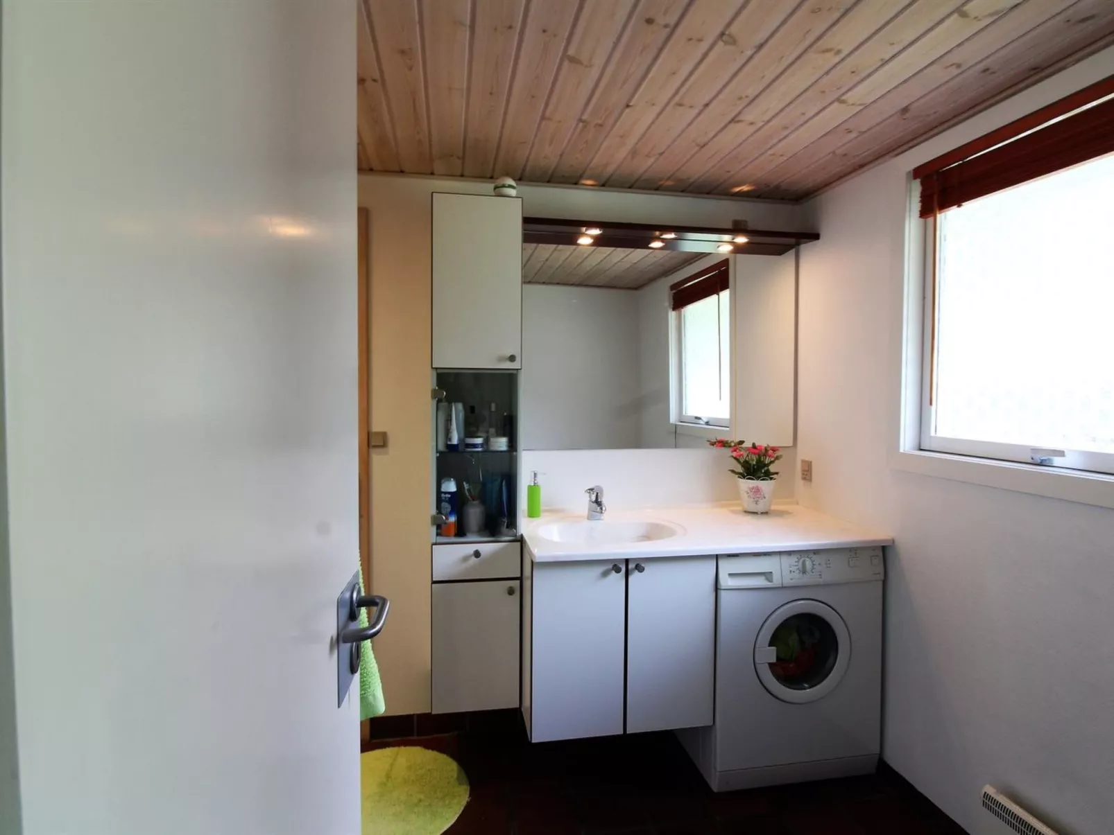 "Atla" - 2.5km from the sea-Binnen