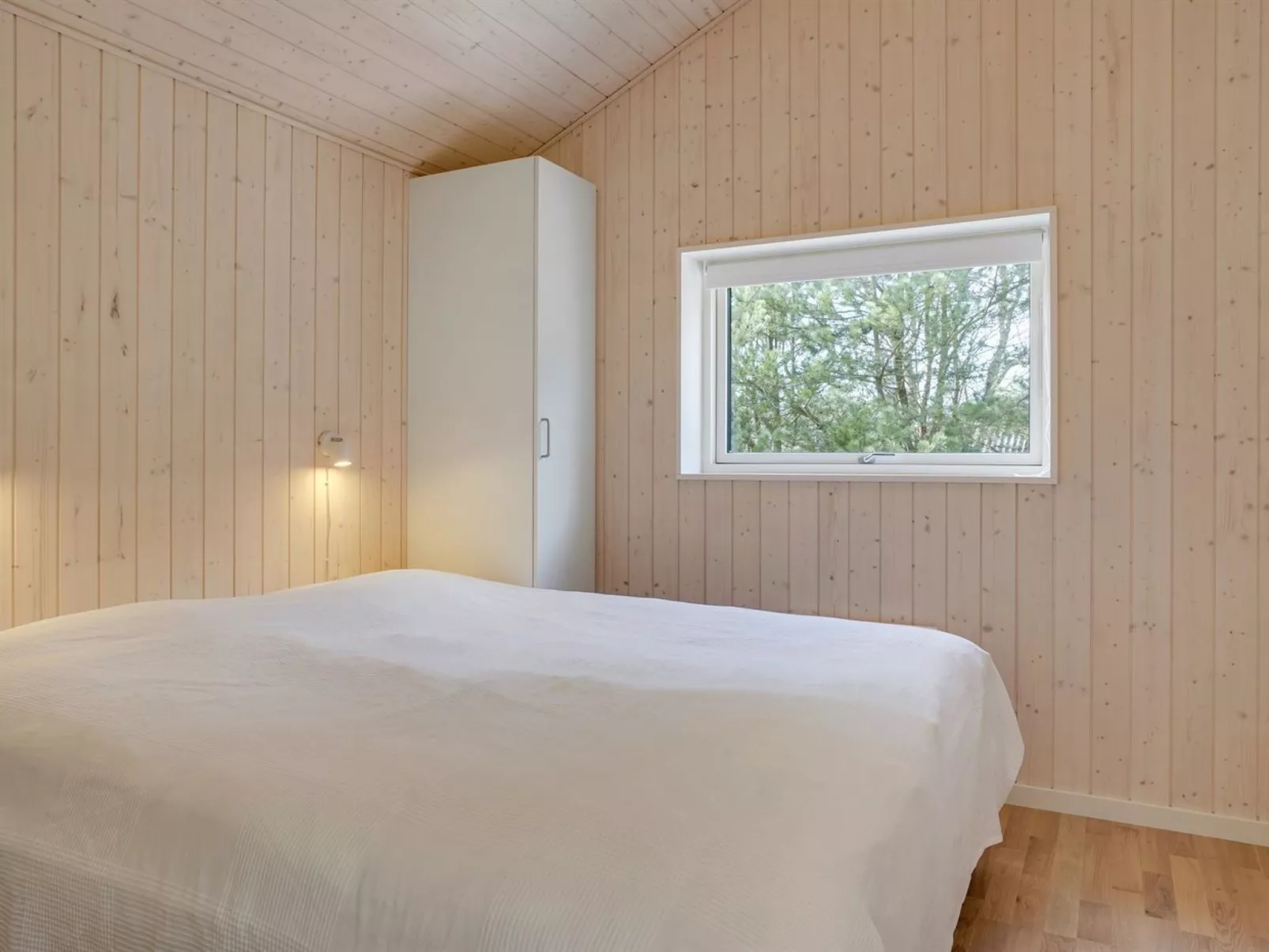 "Dior" - 1.4km from the sea-Binnen