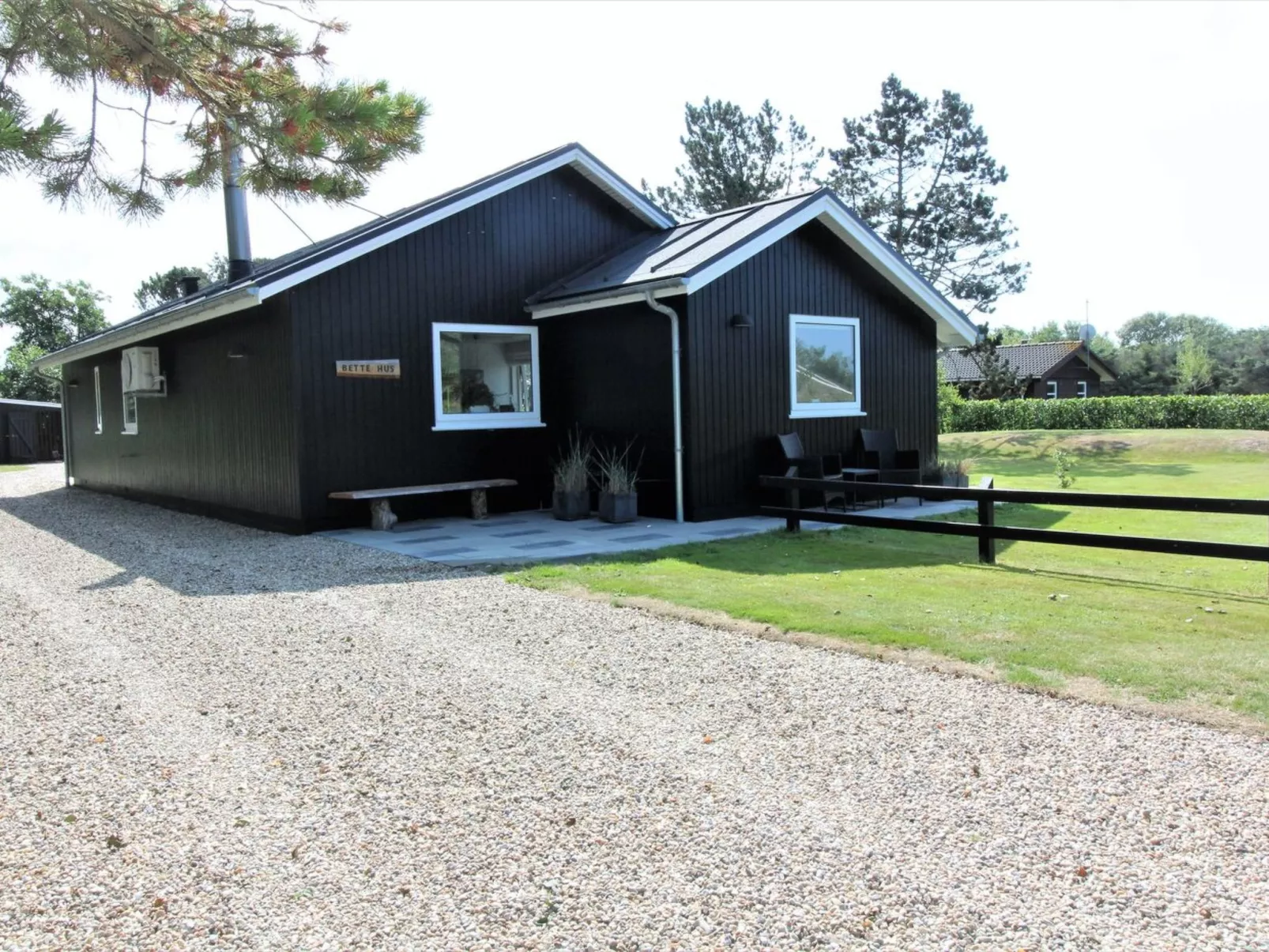 "Kadir" - 500m from the sea-Buiten