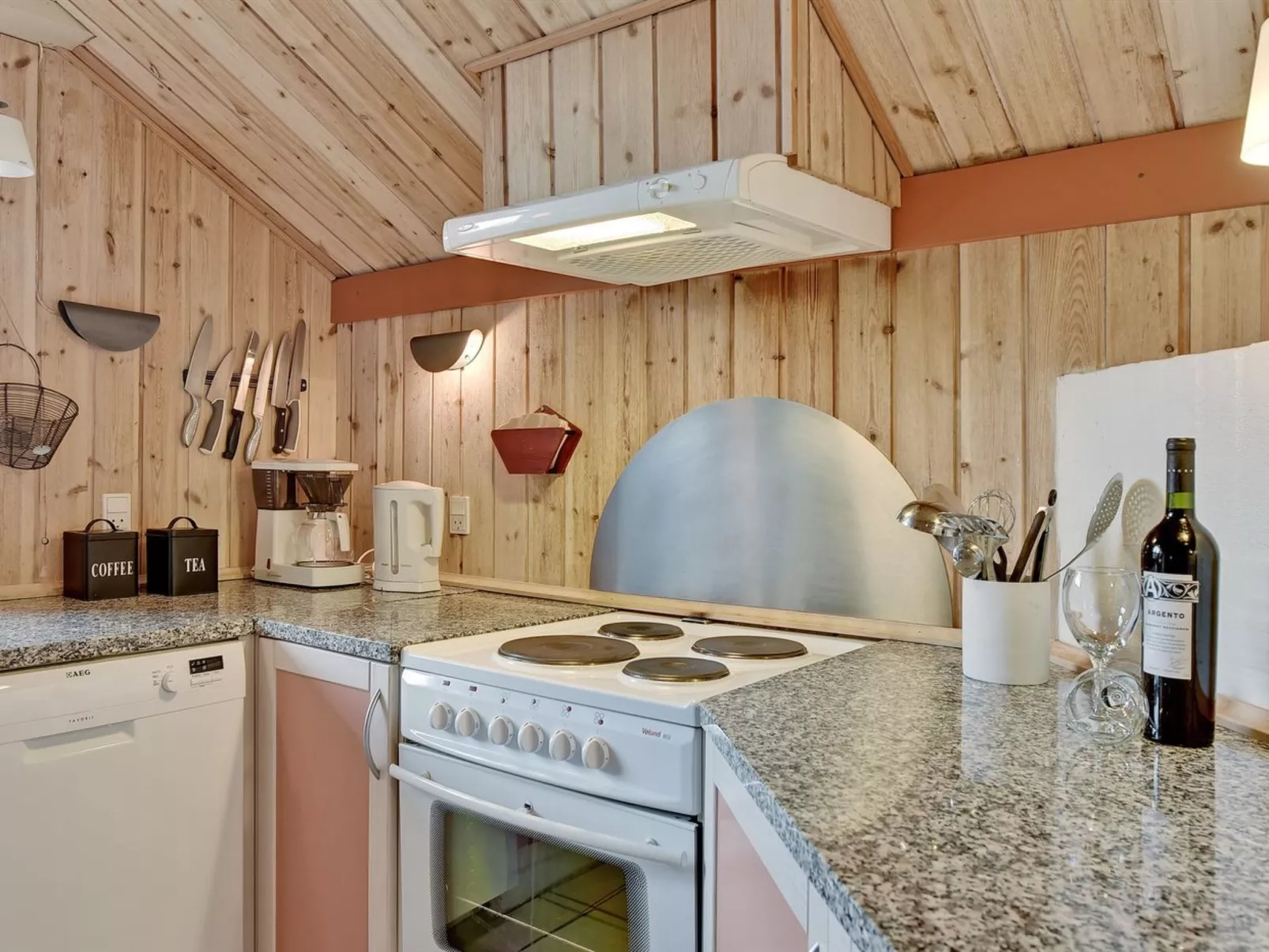 "Aisa" - 10.5km from the sea-Binnen