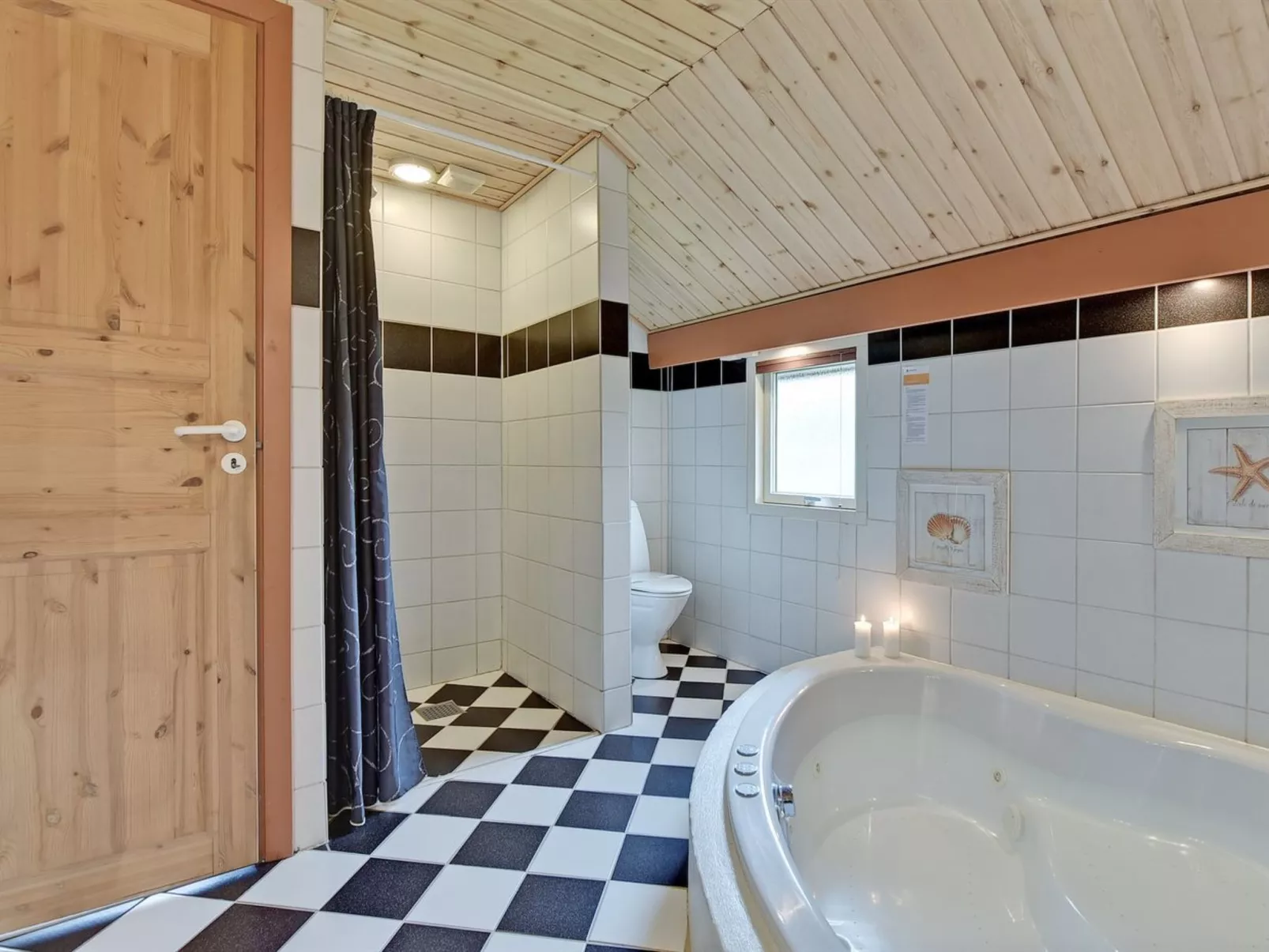 "Aisa" - 10.5km from the sea-Buiten