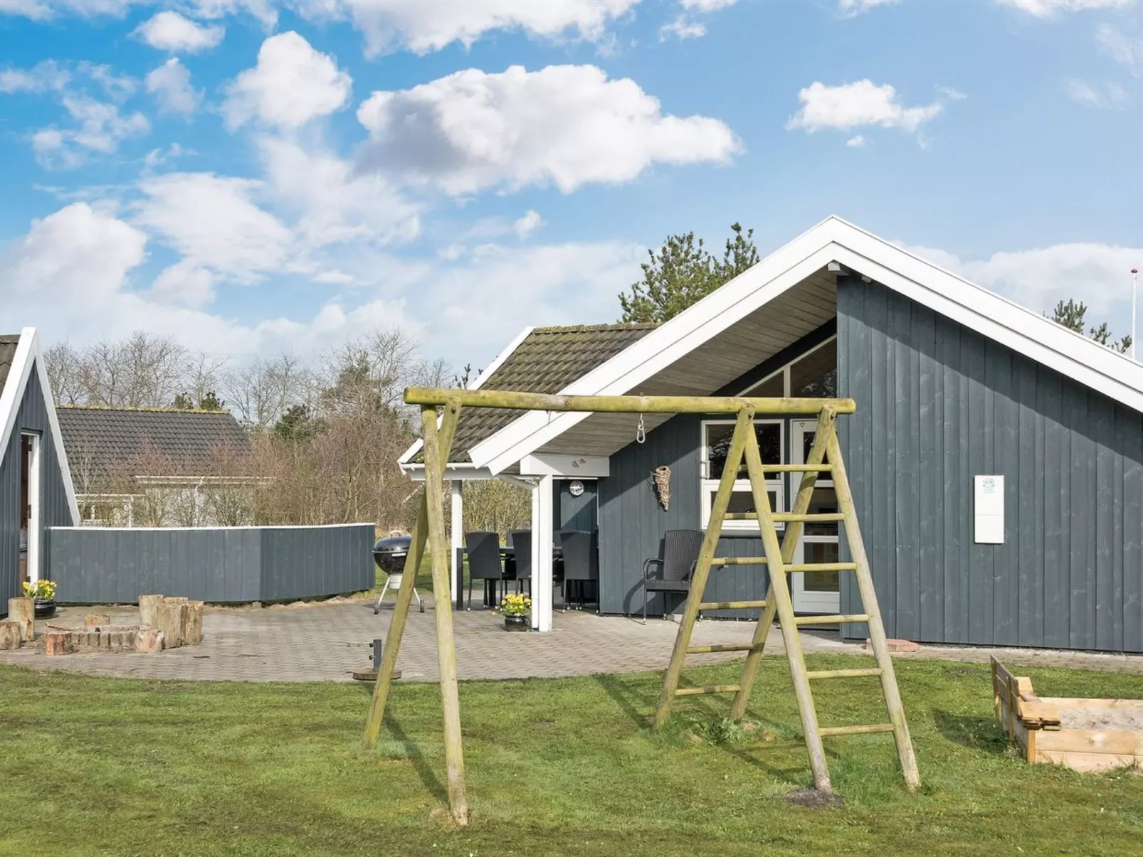 "Aisa" - 10.5km from the sea-Buiten
