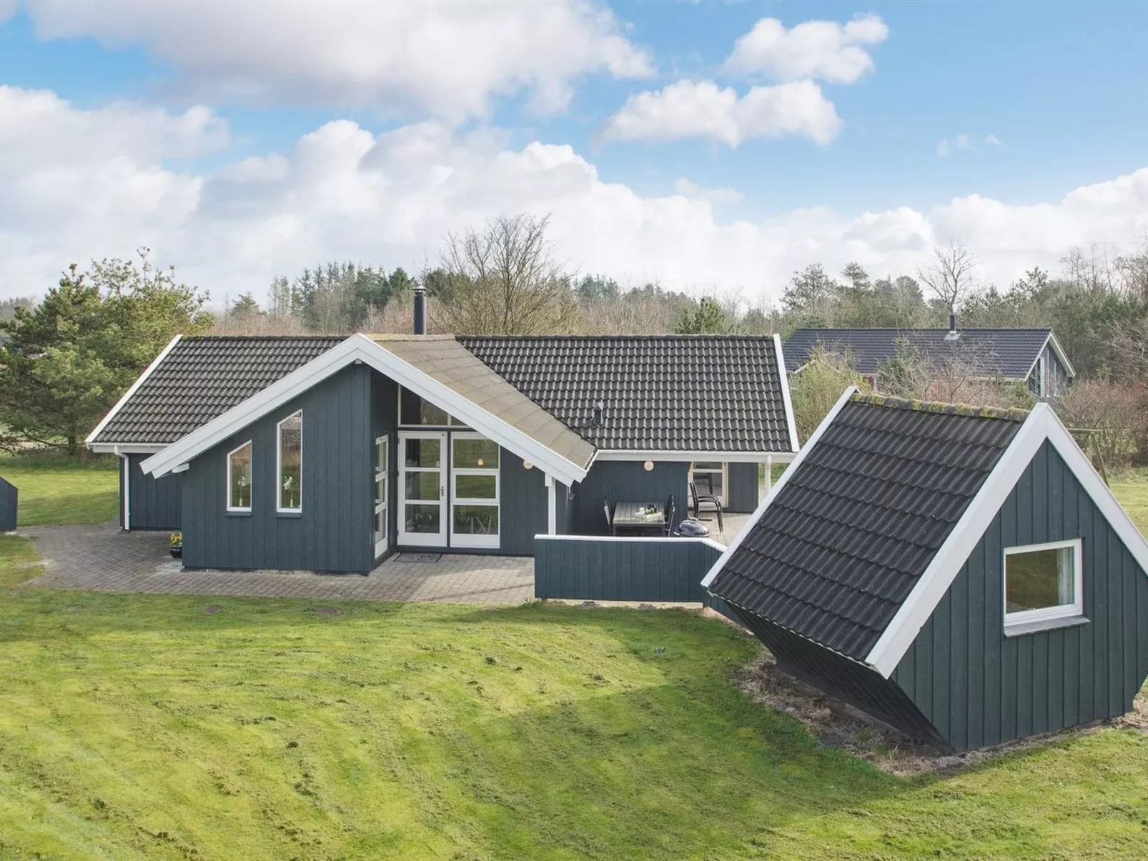 "Aisa" - 10.5km from the sea-Buiten