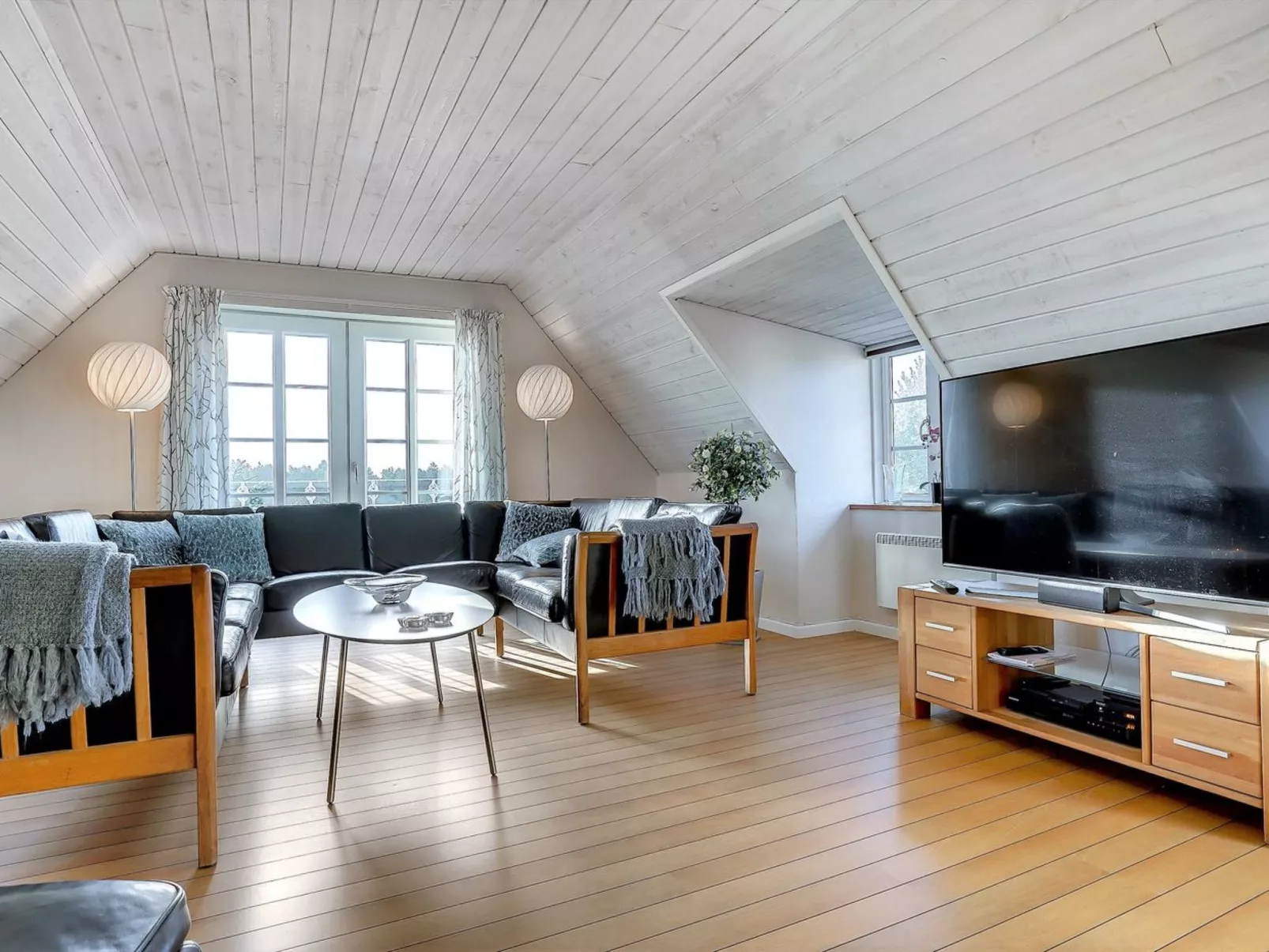 "Effy" - 350m from the sea-Binnen