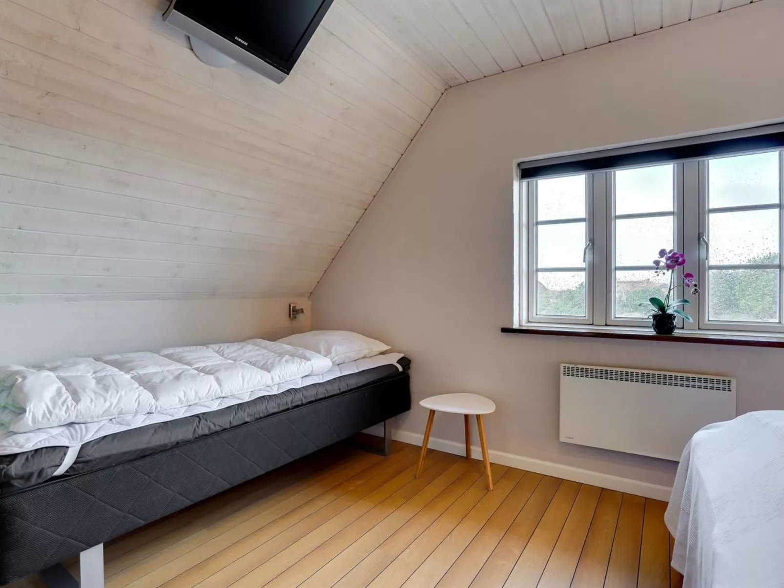 "Effy" - 350m from the sea-Binnen
